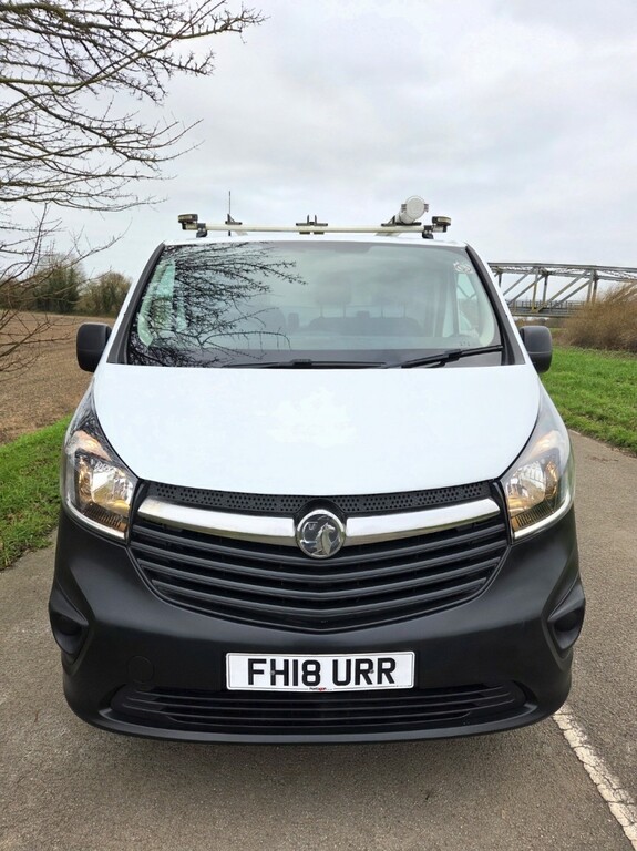 Vauxhall Vivaro Panel Van 1.6 Cdti 2900 2018 FH18URR White #5