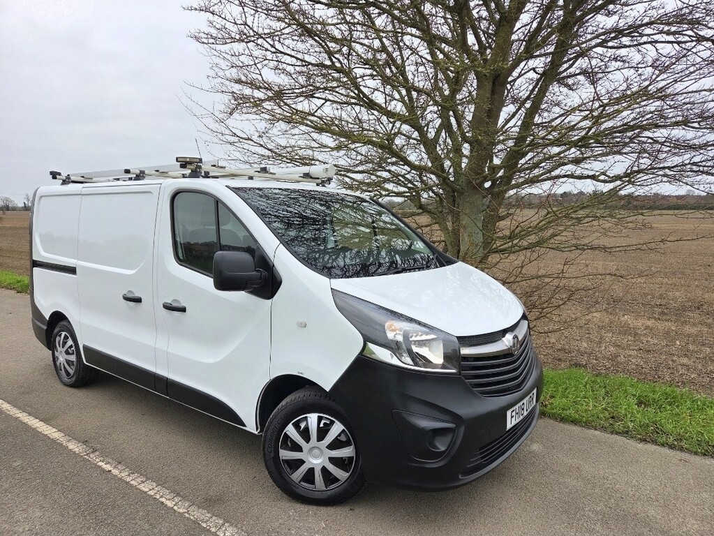 Vauxhall Vivaro Panel Van 1.6 Cdti 2900 2018 FH18URR White #4
