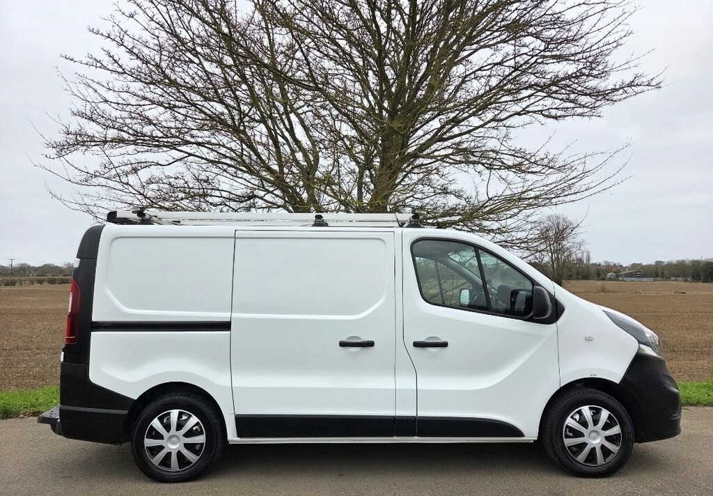 Vauxhall Vivaro Panel Van 1.6 Cdti 2900 2018 FH18URR White #3
