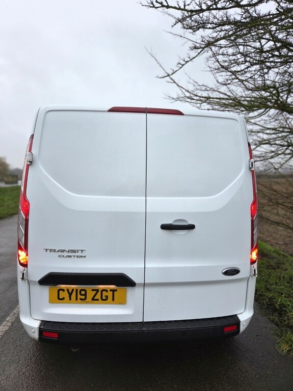 Ford Transit Custom Panel Van 2.0 280 Ecoblue Trend 2019 CY19ZGT White #4