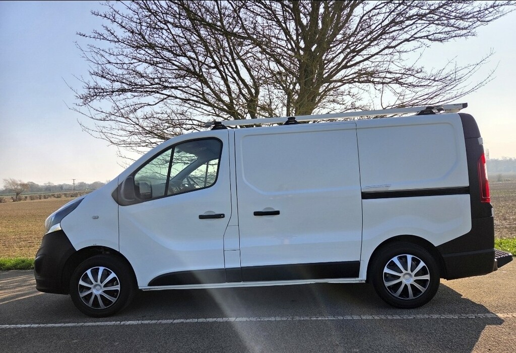 Vauxhall Vivaro Panel Van 1.6 Cdti 2900 2018 FJ18YPT White #6