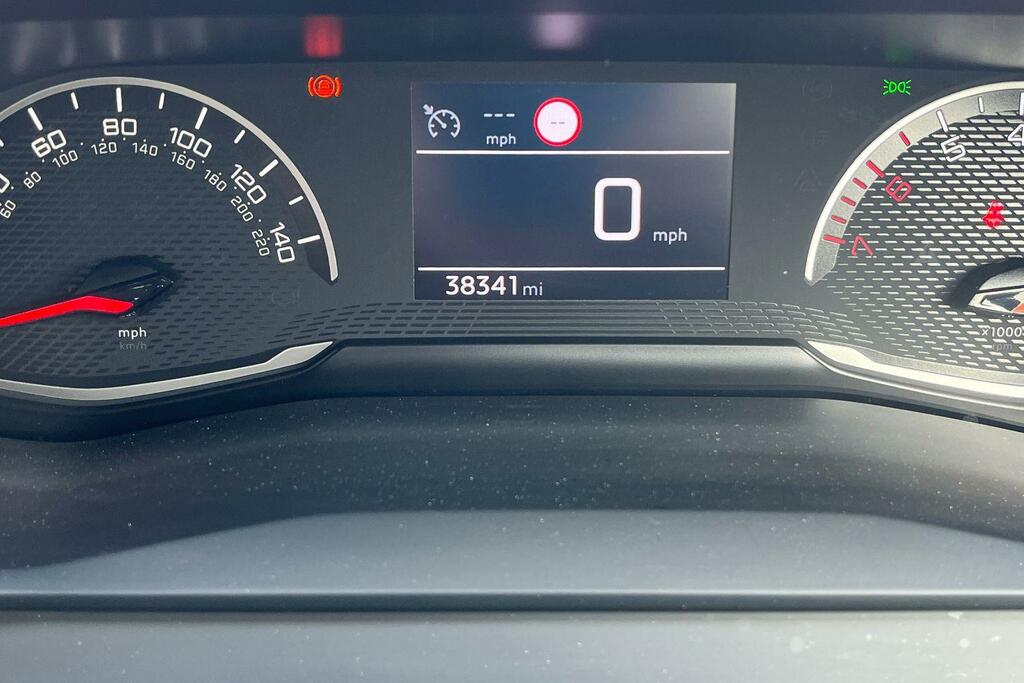 Peugeot 208 Peugeot 208 1.2 Puretech Allure Hatchback P... ML71ZLK  #5