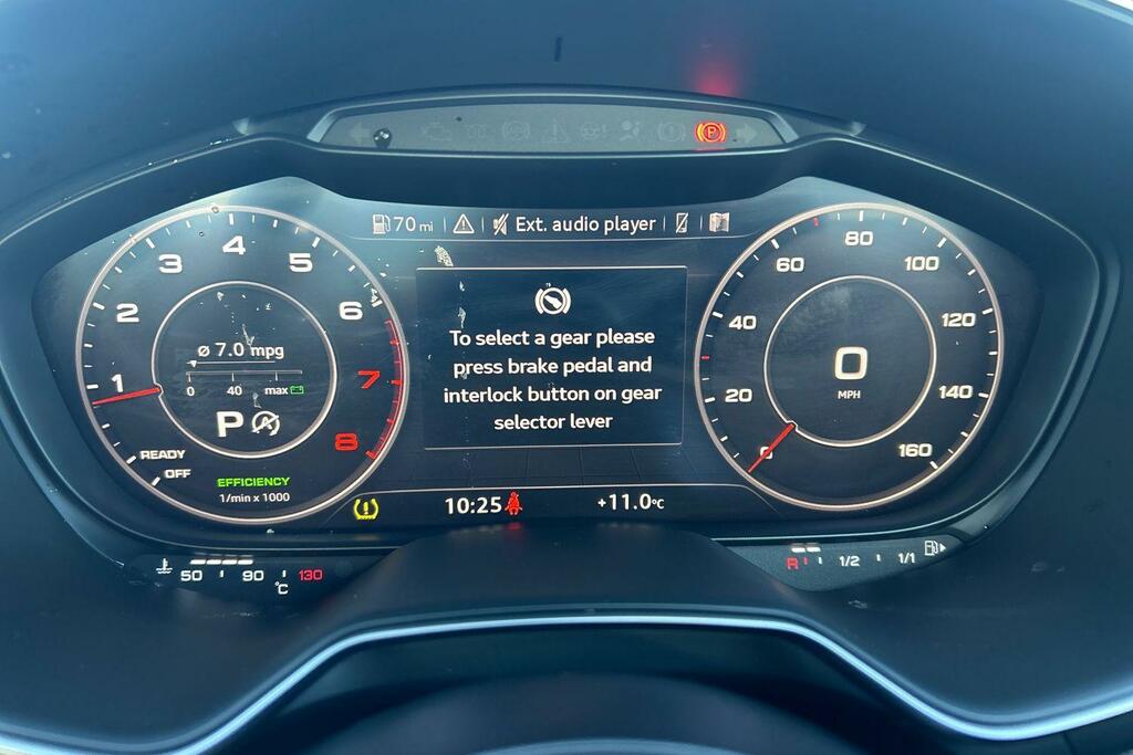 Audi TT Audi Tt Coupe 2.0 Tfsi 40 S Line Coupe Petr... SG19TGR  #5