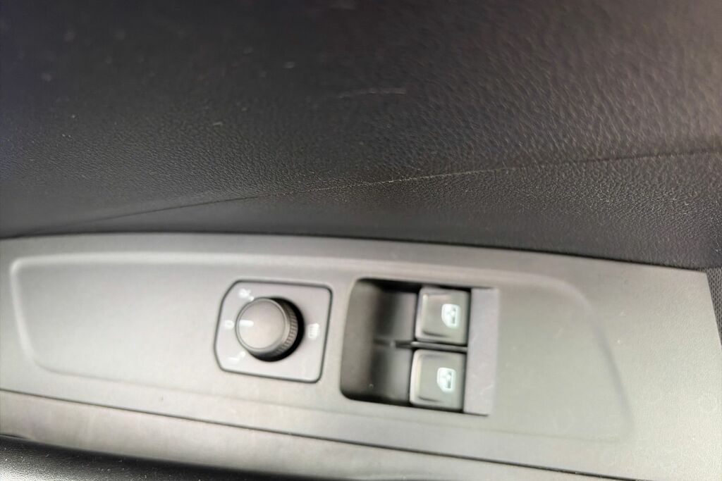 Skoda Fabia Skoda Fabia Hatch 1.0 Tsi Se Comfort Hatchback ... MW22UUG #5
