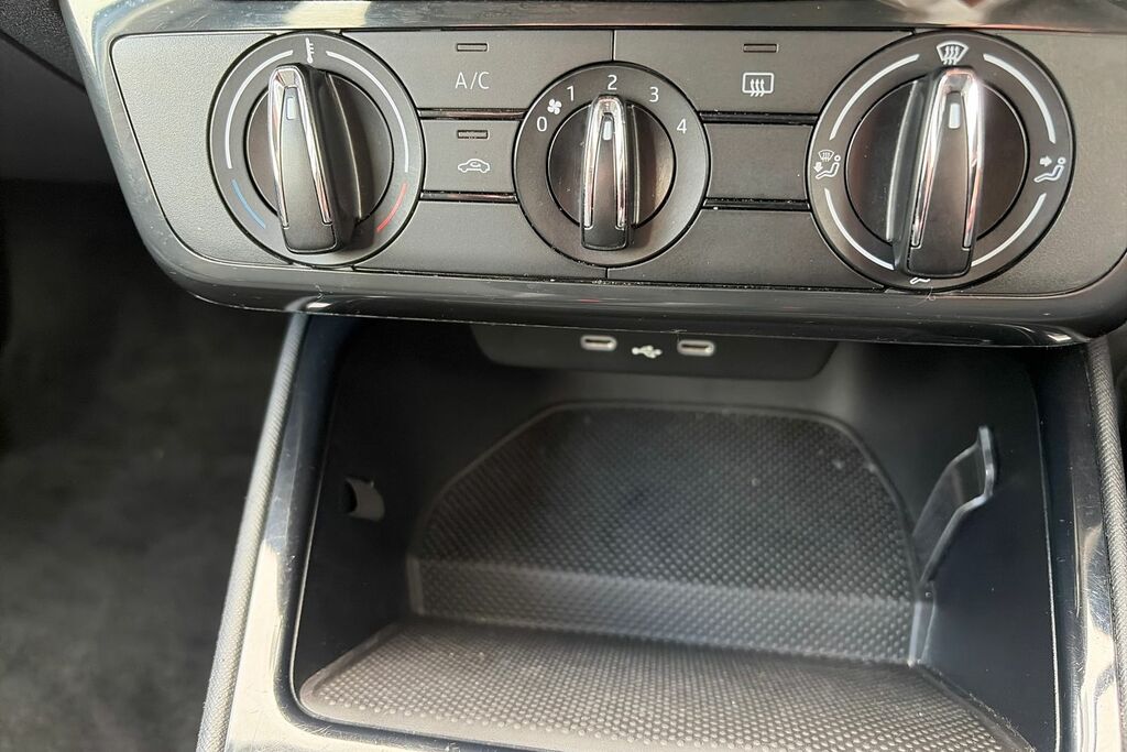 Skoda Fabia Skoda Fabia Hatch 1.0 Tsi Se Comfort Hatchback ... MW22UUG #2