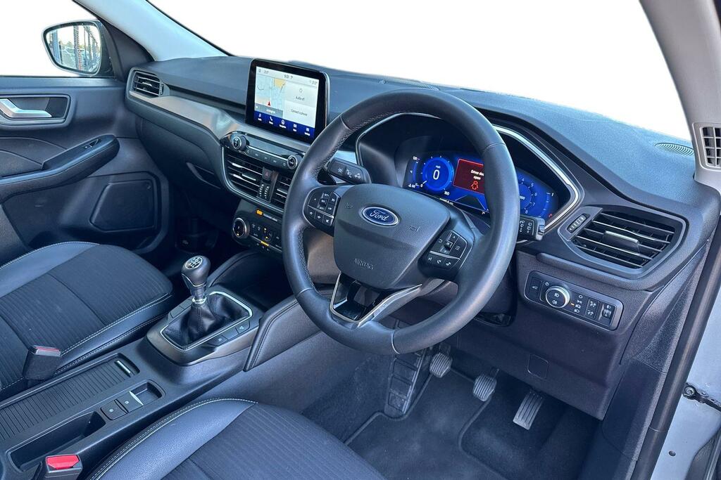 Ford Kuga Ford Kuga 1.5T Ecoboost Titanium Edition Suv 5D... HN23YGV #2