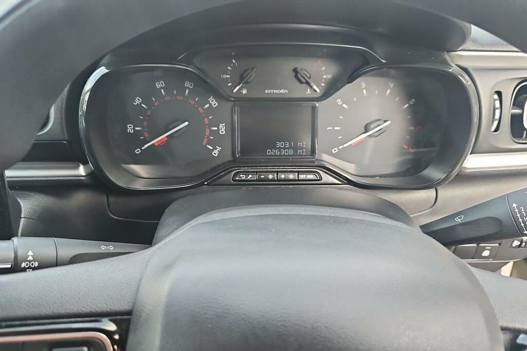Citroen C3 Citroen C3 1.2 Puretech Plus Hatchback Petr... MT24WVK #5
