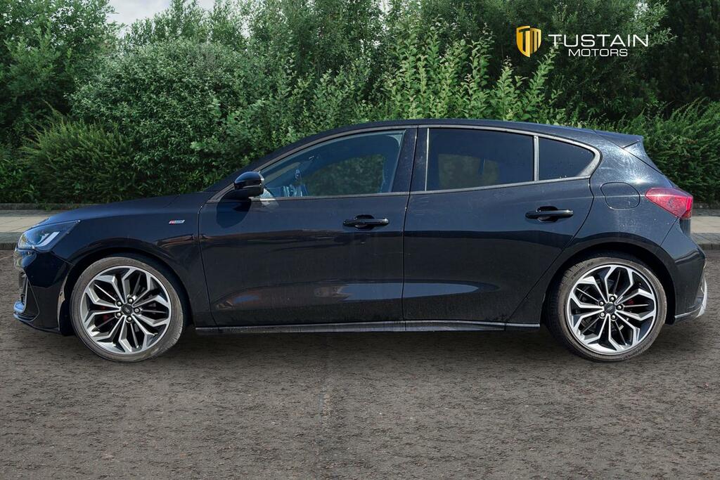 Ford Focus Ford Focus 1.5 Ecoblue St Line Vignale Hatchbac...