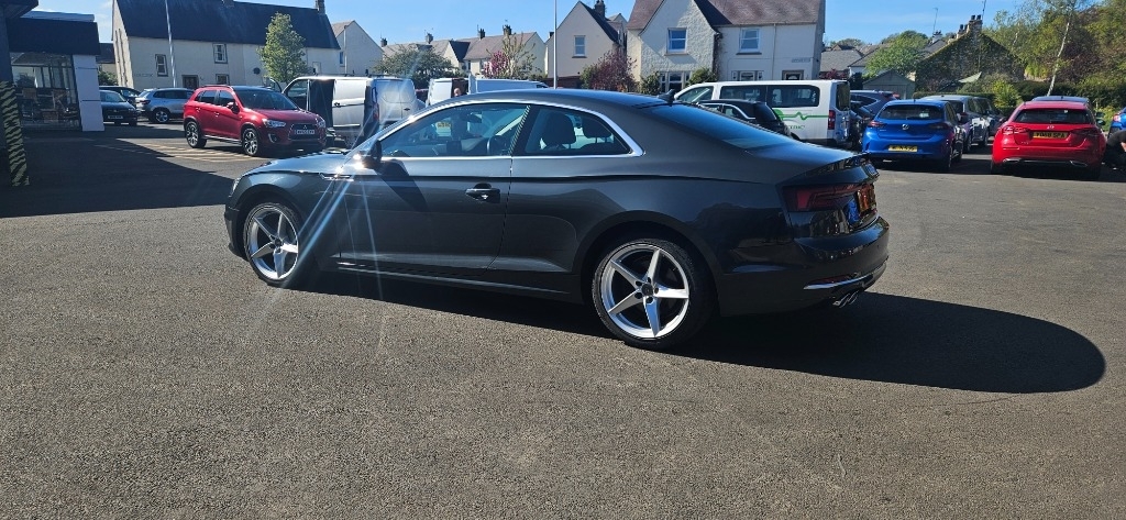 Audi A5 Audi A5 Coupe 2.0 Tdi 40 Sport Coupe Grey #4