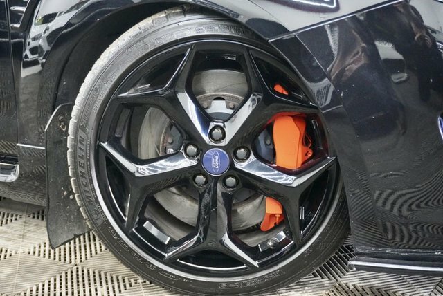 Ford Focus 2.5 Siv St-3 Hatchback 224 G Km Black #2