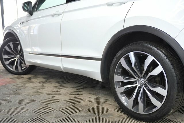 Volkswagen Tiguan 2.0 Tdi R-line Tech Suv Euro 6 SY19KWU White #4