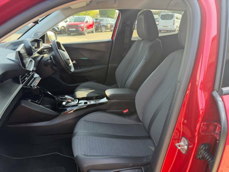 Peugeot 2008 1.2 Puretech 130 Allure Premium Eat8 - 2021 2 LS21ZBC Red #5