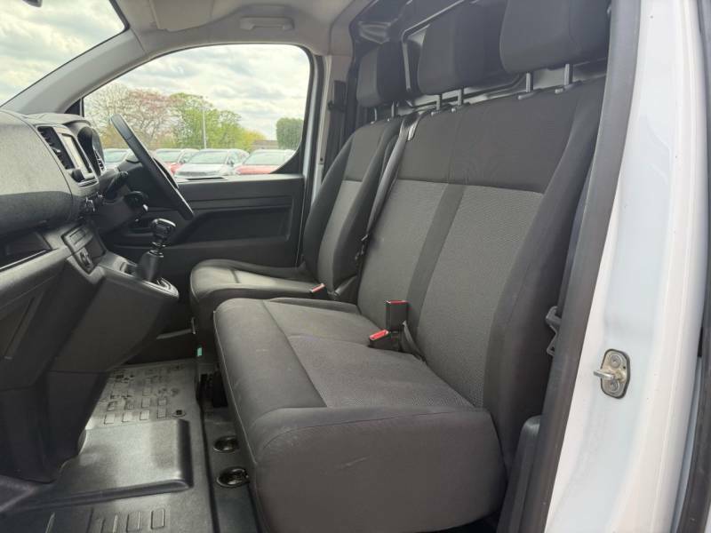 Vauxhall Vivaro 2900 1.5D 100Ps Prime H1 Van - 2023 73 AJ73DUY White #5