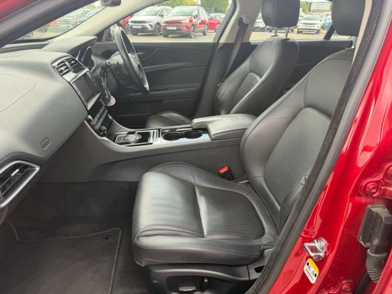 Jaguar XE 2.0D Portfolio - 2016 16 FV16TZP Red #5