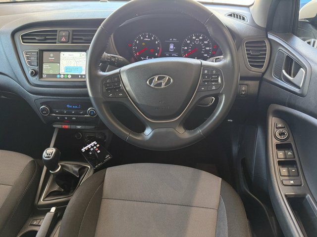 Hyundai I20 2020 1.2 Premium Nav Hatchback E DG20LHF White #2