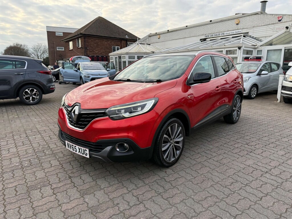 Renault Kadjar 1.5 Dci Signature Nav Euro 6 Ss NV65XUG Red #4