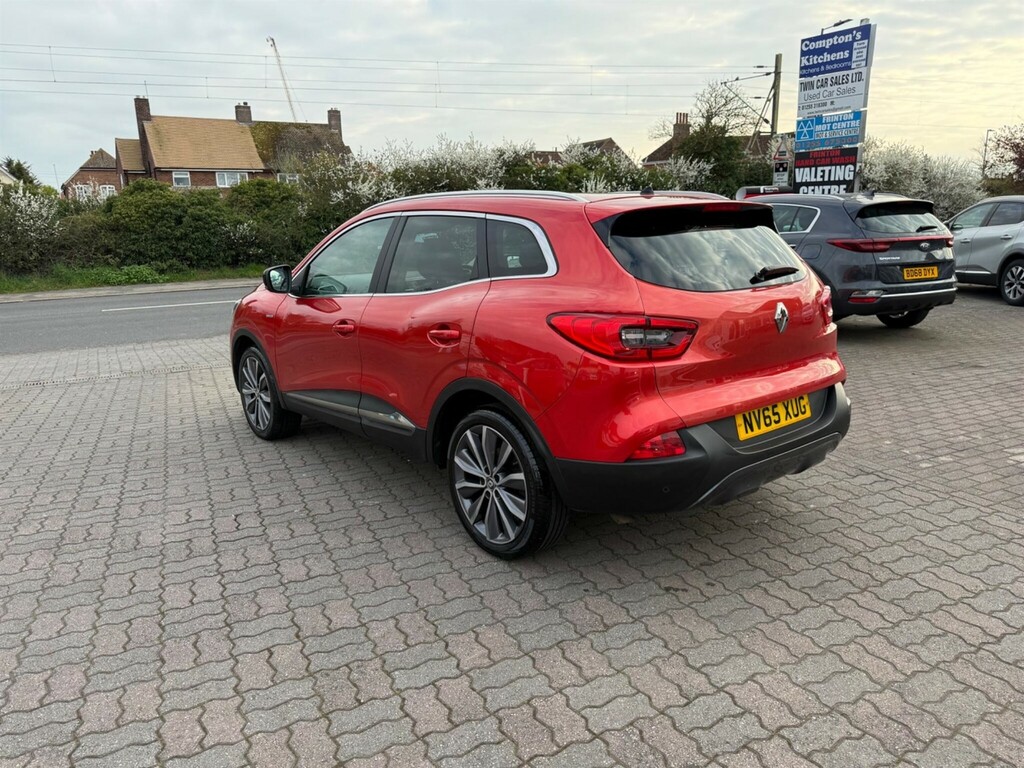 Renault Kadjar 1.5 Dci Signature Nav Euro 6 Ss NV65XUG Red #6