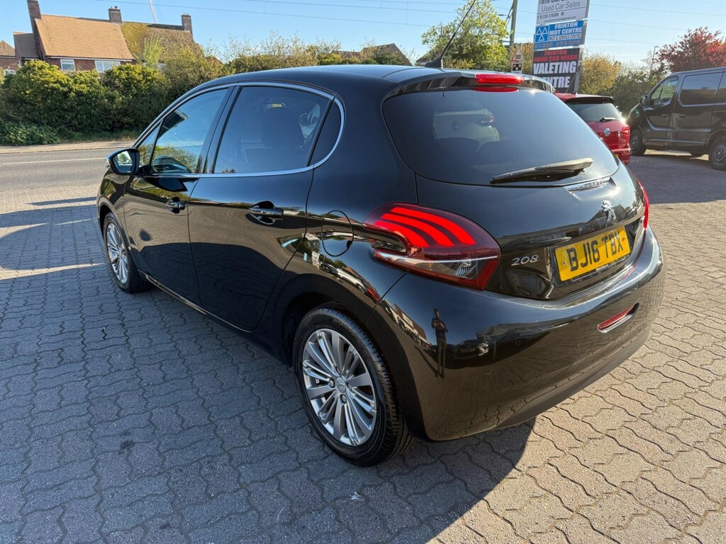 Peugeot 208 1.2 Puretech Allure Euro 6 Black #6