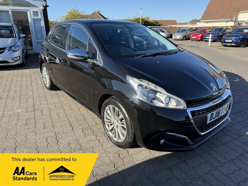 Peugeot 208 1.2 Puretech Allure Euro 6 Black