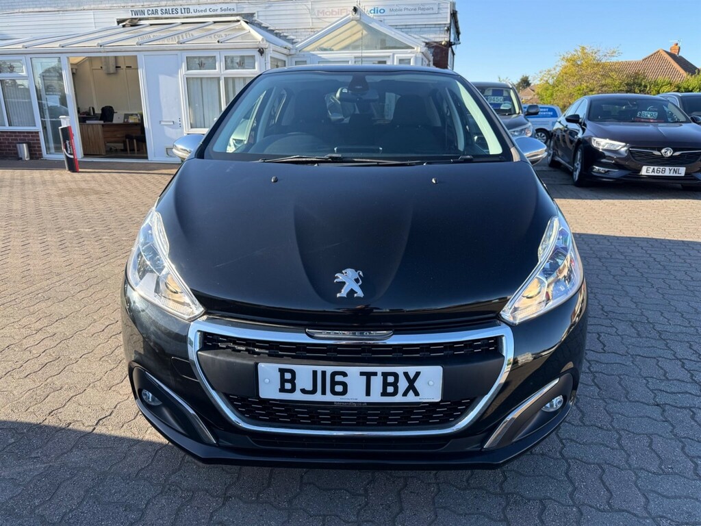 Peugeot 208 1.2 Puretech Allure Euro 6 Black #2