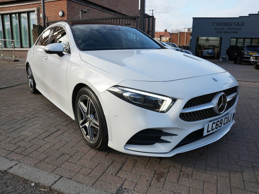 Mercedes-Benz A Class 2.0 A250 Amg Line Premium Plus Hatchback Pet White