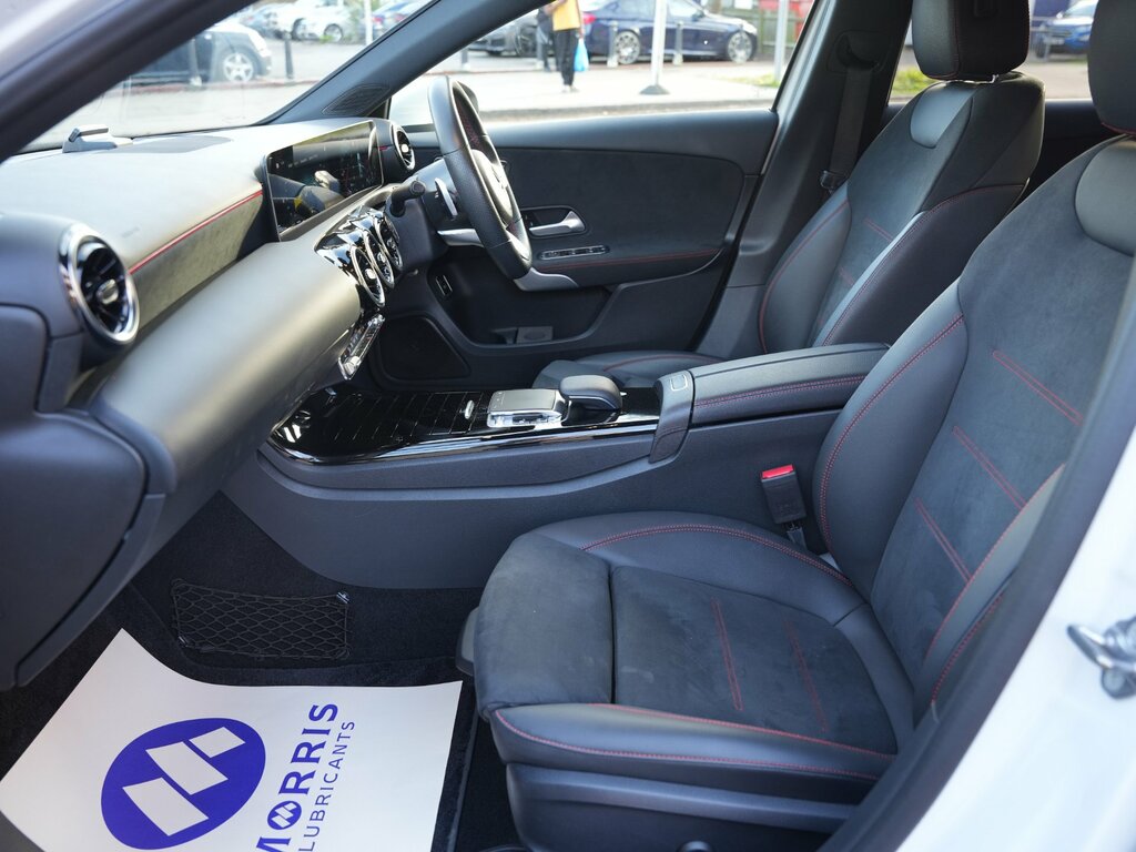 Mercedes-Benz A Class 2.0 A250 Amg Line Premium Plus Hatchback Pet White #4