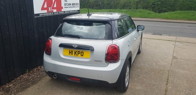 Mini Hatch 1.5 Cooper Classic Hatchback Steptronic H1KPO Silver #4