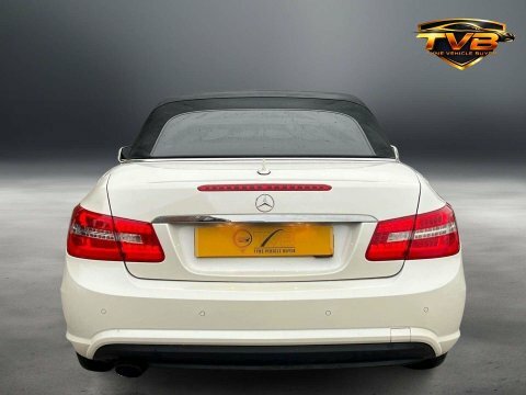 Mercedes-Benz E Class 1.8 E250 Sport LN11UWZ White #5