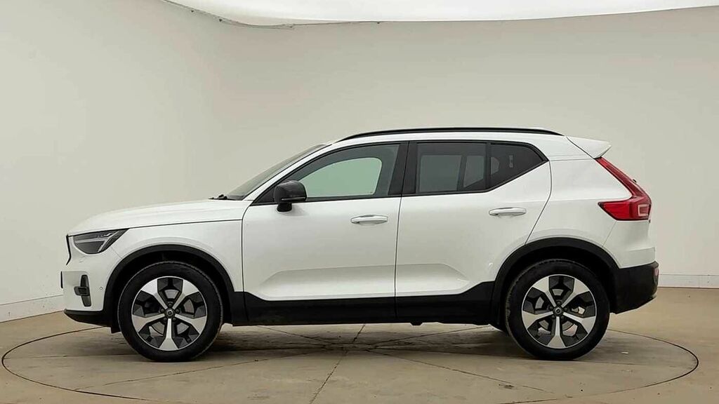Volvo XC40 Ultimate, B4 Mild Hybrid, Dark CK23FDD White #6