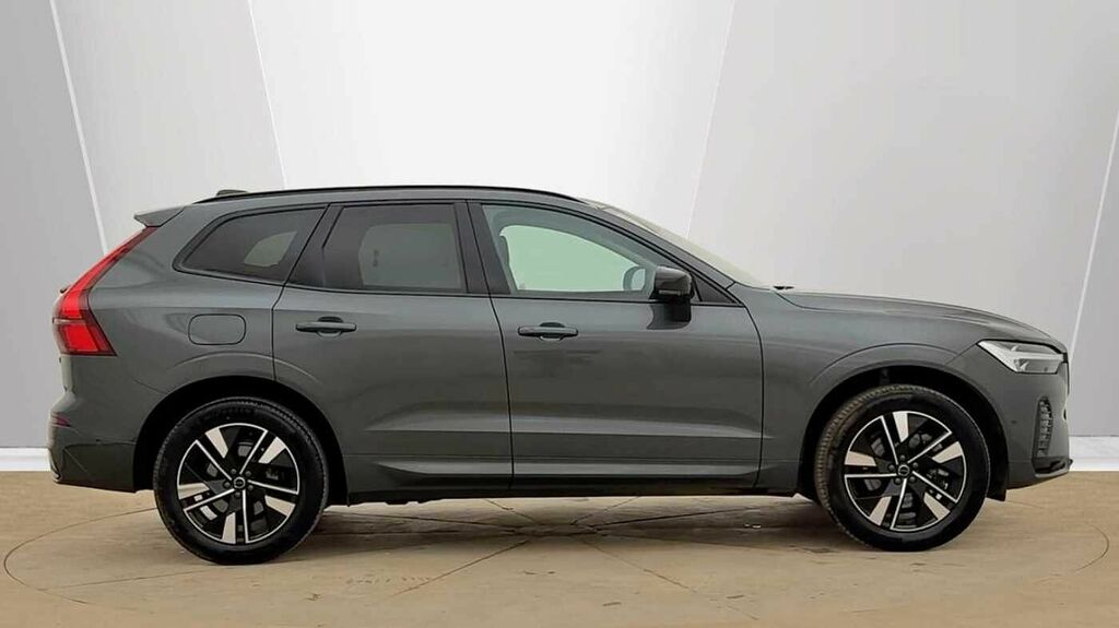 Volvo XC60 Plus, B5 Awd Mild Hybrid, Dark RF25AXG  #2