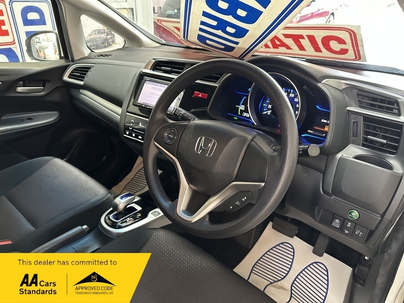 Honda Jazz Fit 1.5 Hybrid BW63ULG White #3
