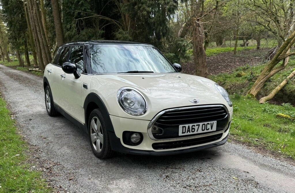 Mini Clubman Estate 1.5 Clubman Cooper 2017 DA67OCV White #2