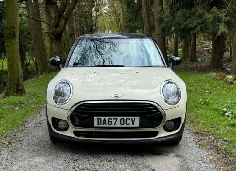 Mini Clubman Estate 1.5 Clubman Cooper 2017 DA67OCV White #3