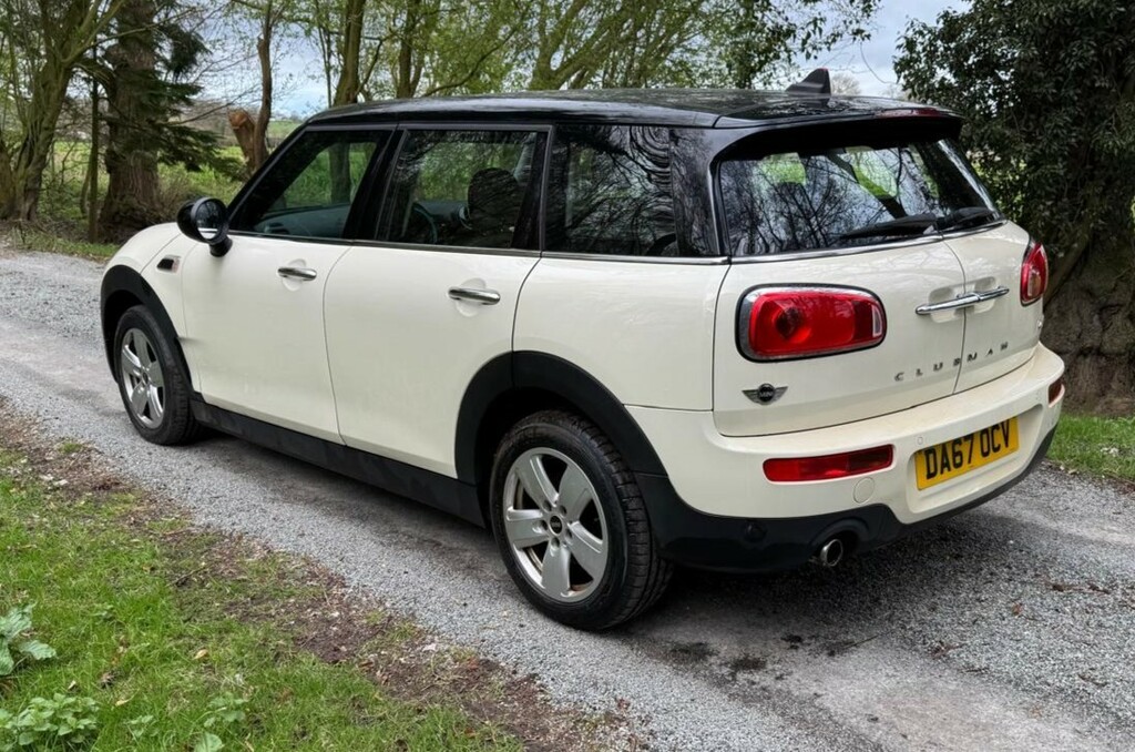 Mini Clubman Estate 1.5 Clubman Cooper 2017 DA67OCV White #6