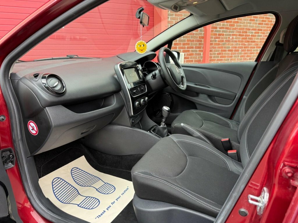 Renault Clio Hatchback ND19XHL Red #6