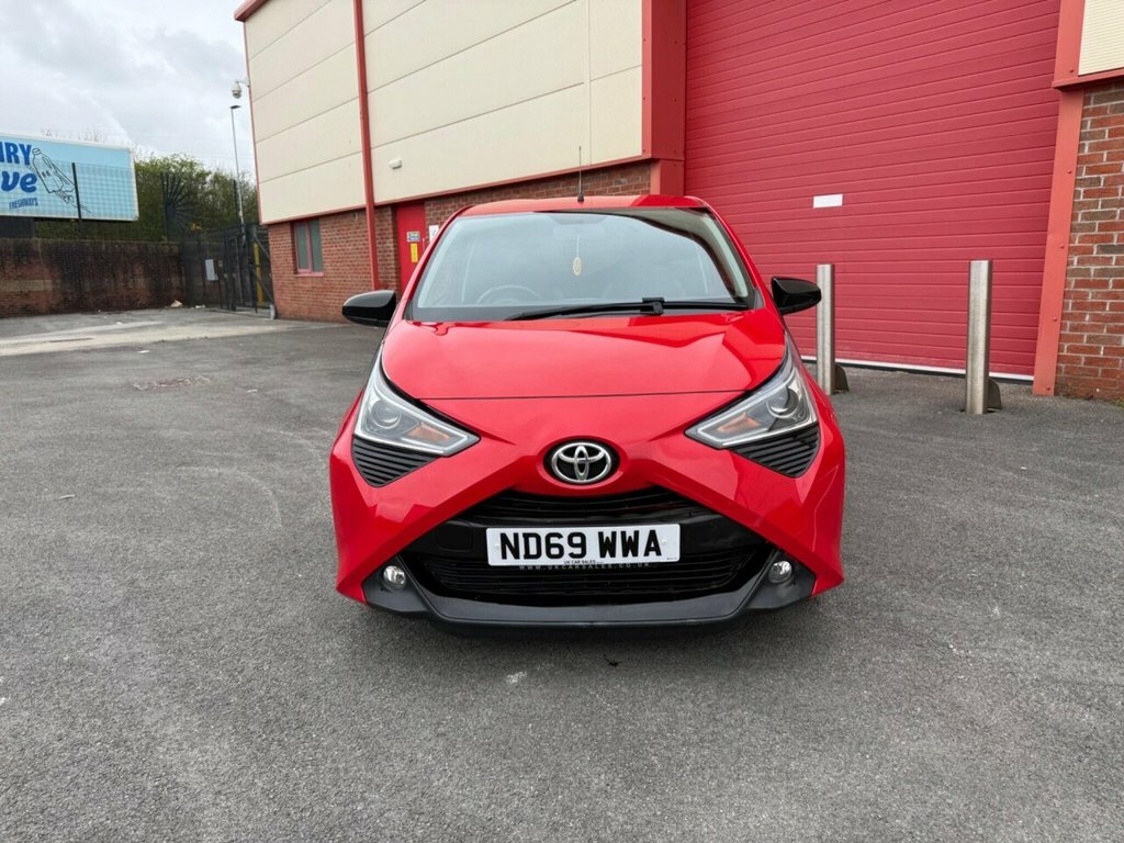 Toyota Aygo Hatchback ND69WWA Red #2