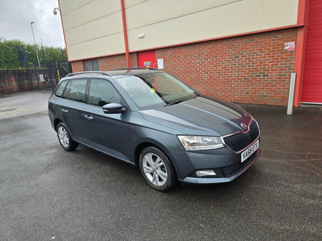 Skoda Fabia Estate VA68ETX Grey #5