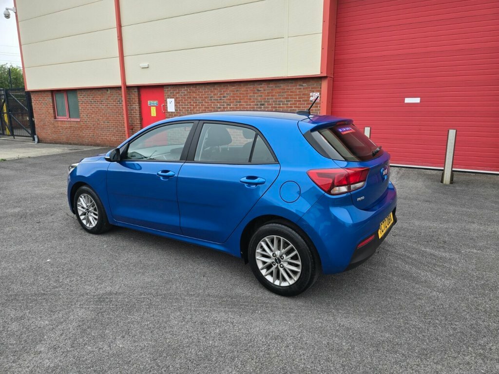 Kia RIO Hatchback YC72OBX Blue #5