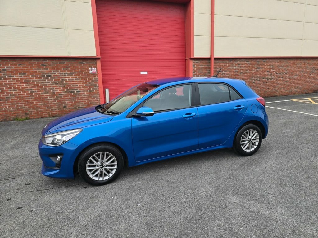 Kia RIO Hatchback YC72OBX Blue #6