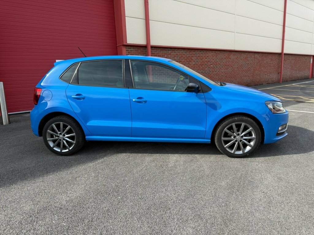 Volkswagen Polo Hatchback YH15ZXY Blue #5