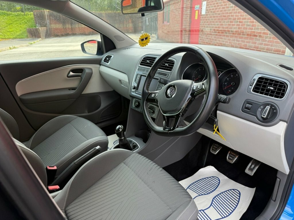 Volkswagen Polo Hatchback YH15ZXY Blue #3