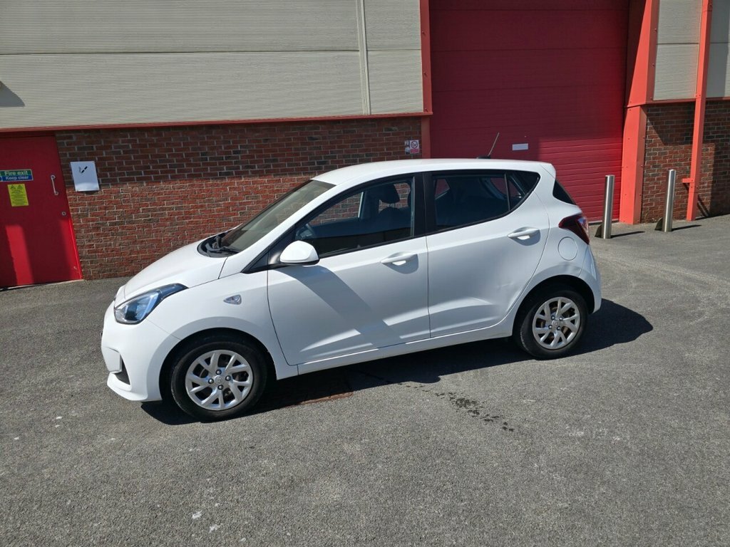 Hyundai I10 1L Se AO67OHX White #6