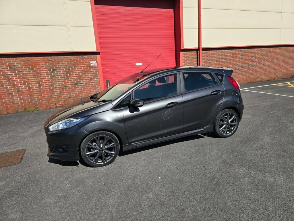 Ford Fiesta 1L St-line Grey