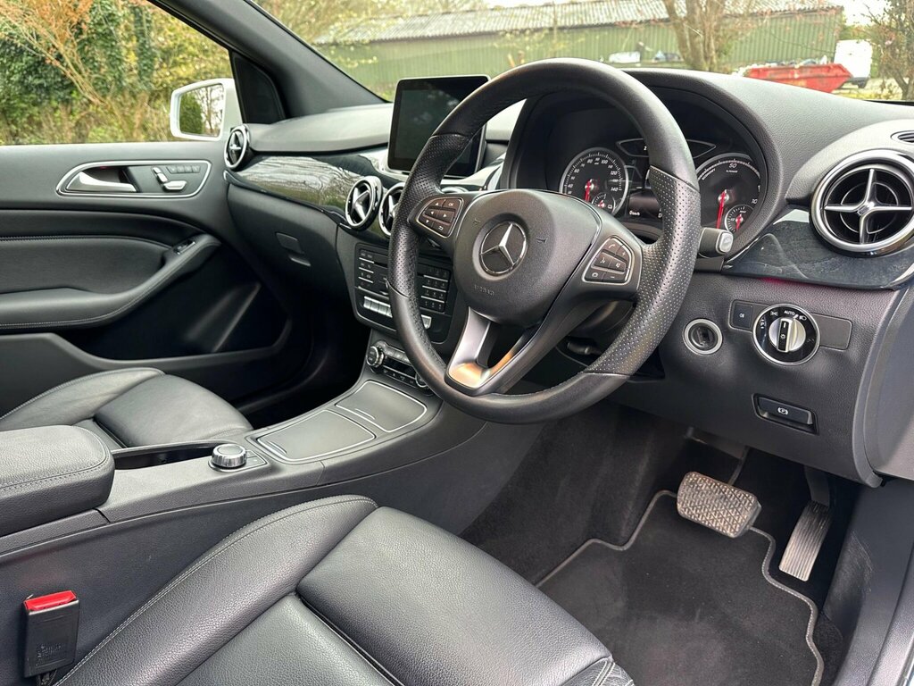 Mercedes-Benz B Class B250e Art Premium Blue #3