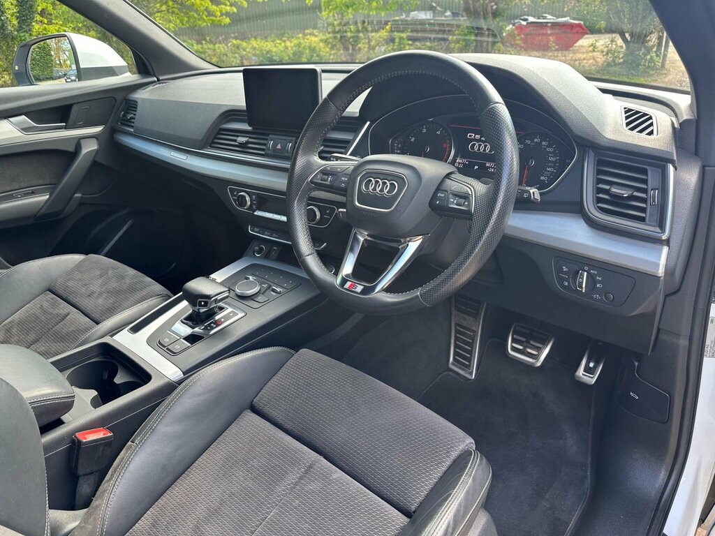 Audi Q5 2.0 Tdi 40 S Line S Tronic Quattro Euro 6 Ss VF19BMV White #3
