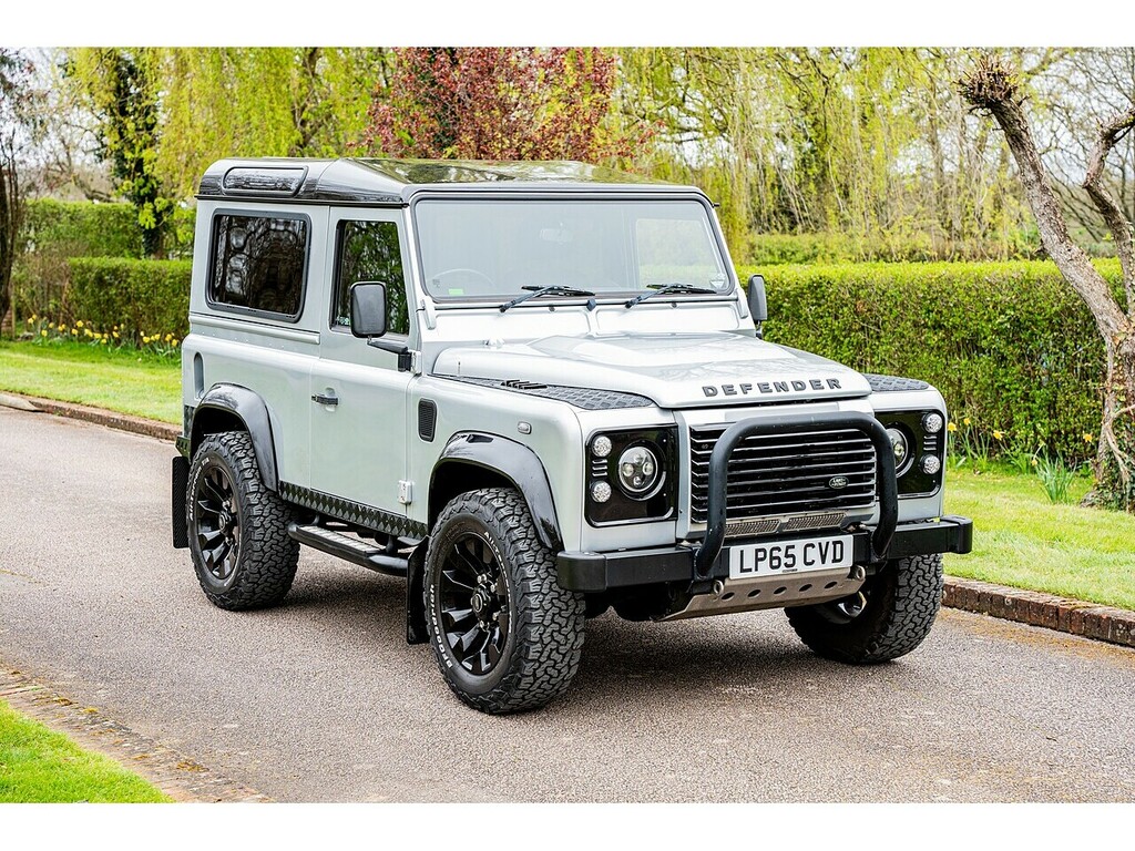 Land Rover Defender 90 Tdci Xs Silver