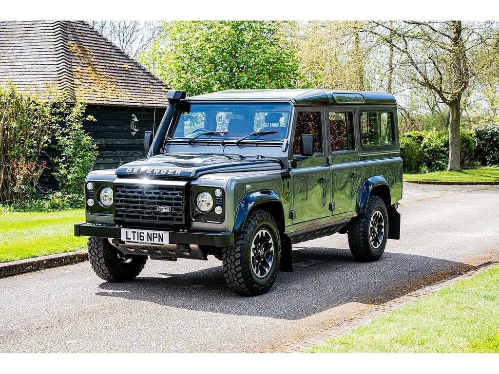 Land Rover Defender 110 Tdci Adventure Grey #4