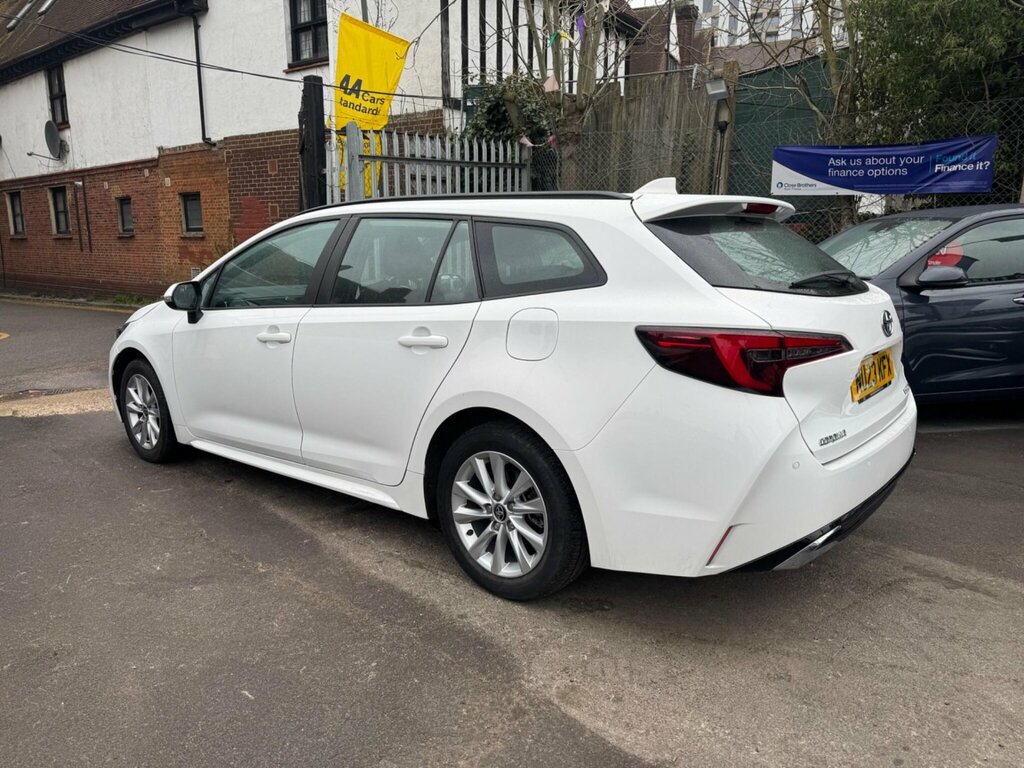 Toyota Corolla 1.8 Vvt-h Icon Touring Sports Cvt Euro 6 Ss NU23KFX White #6