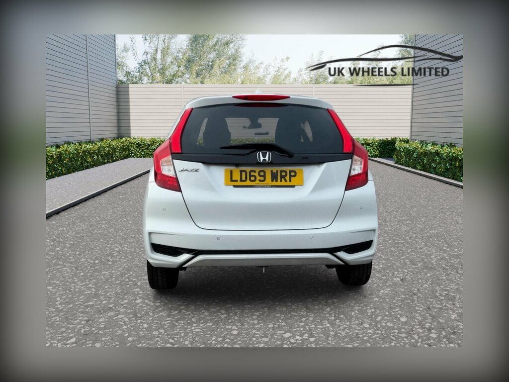 Honda Jazz 1.3 I-vtec Ex Navi Cvt Euro 6 Ss LD69WRP White #2