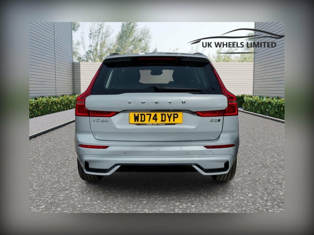 Volvo XC60 2.0 B5 Mhev Plus Awd Euro 6 Ss Grey #2